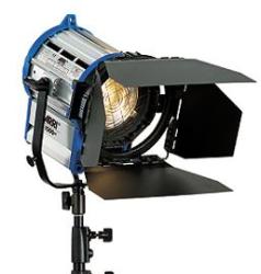 Fresnel 1 kW Arri Studio 1000, Pole Operated Tapp + krok Schuko Black